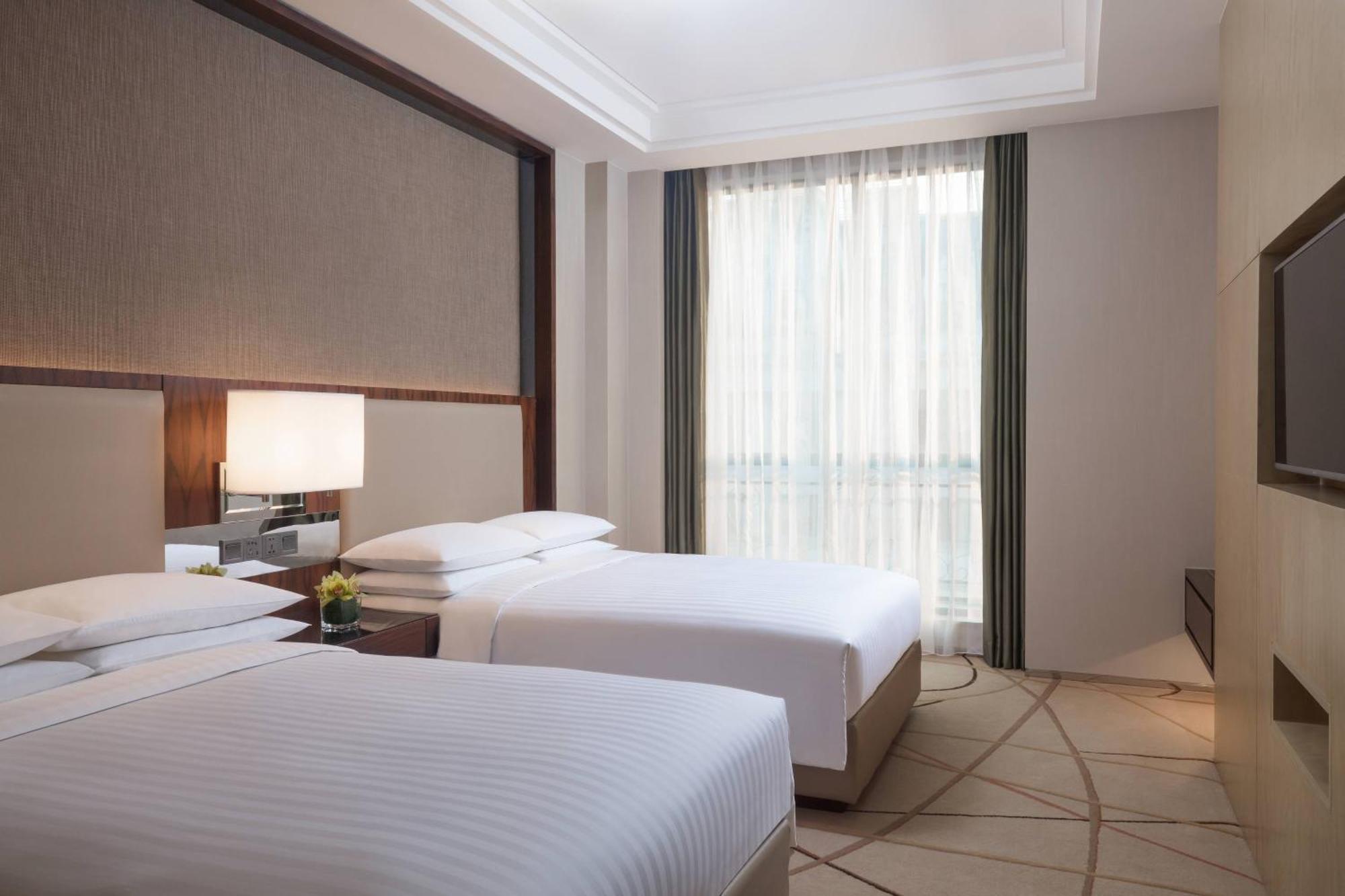 Courtyard By Marriott Changfeng Park Hotel